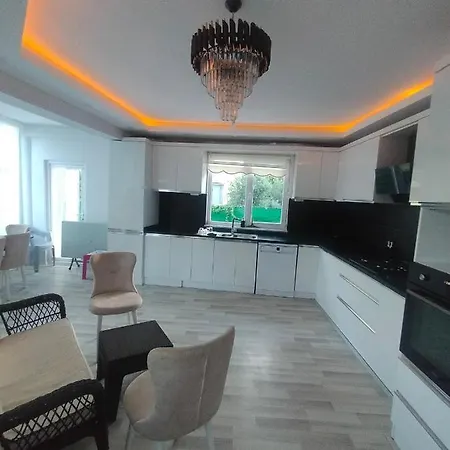 Hotel Goeynuek